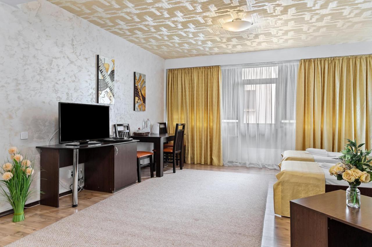 Hotel Charter Otopeni Εξωτερικό φωτογραφία