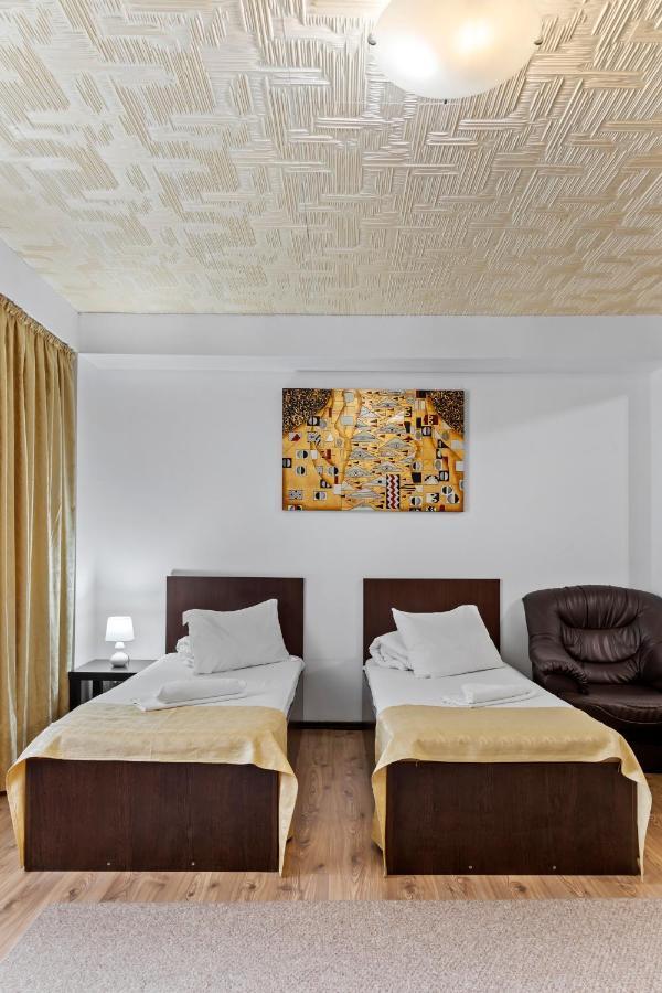 Hotel Charter Otopeni Εξωτερικό φωτογραφία