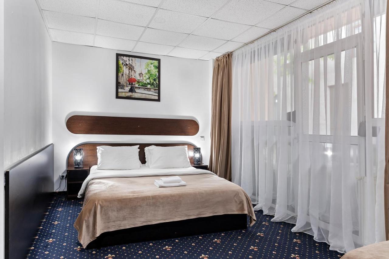 Hotel Charter Otopeni Εξωτερικό φωτογραφία