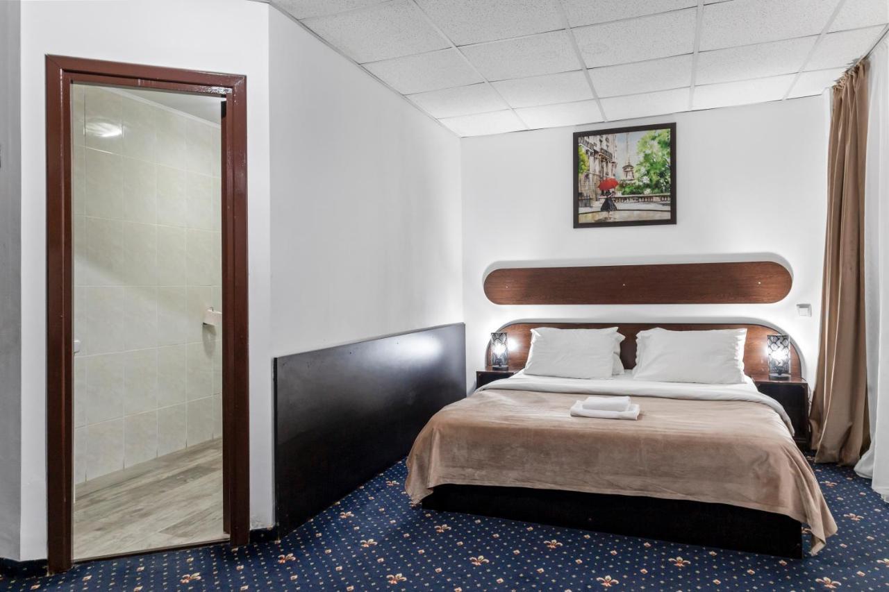Hotel Charter Otopeni Εξωτερικό φωτογραφία
